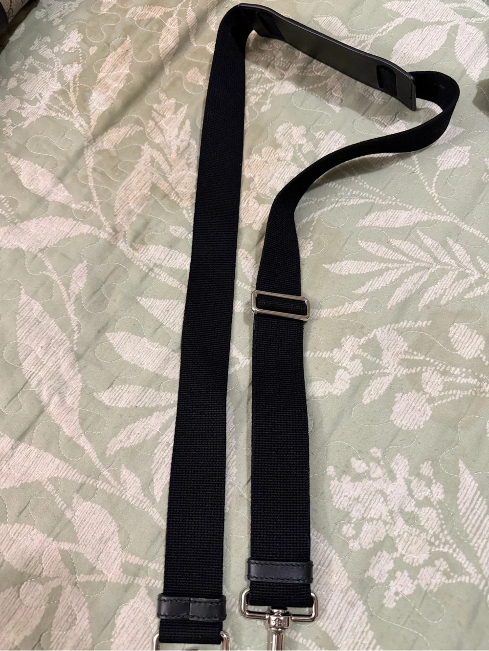 Authentic Gently used Gucci office bag in excellent condition.